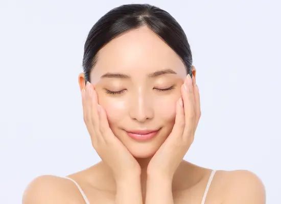 ピコトーニング後の赤みはいつまで続く？原因やケア方法、受診の目安を解説
